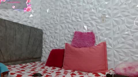 suzan_30 online show from 02/19/26, 08:27