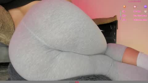 Snapshot of suzanana chatting on 04/29/26, 02:54 suzanana online show from 04/29/26, 02:54