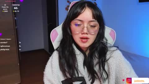 Snapshot of suzumi_ chatting on 01/24/25, 08:44 Jadde online show from 01/24/25, 08:44