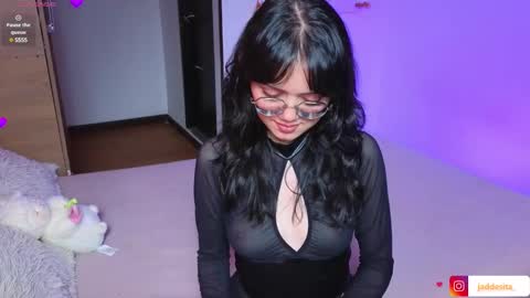 Snapshot of suzumi_ chatting on 01/30/25, 06:35 Jadde online show from 01/30/25, 06:35