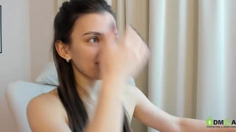 Suzy  next stream  Thursday Friday Saturday online show from 12/22/24, 04:50