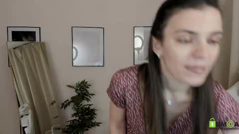 Suzy  next stream  Thursday Friday Saturday online show from 01/18/25, 01:41