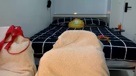 Snapshot of suzysummerrrrrrrrr chatting on 02/16/25, 02:43 The real sugar baby Suzy Summer online show from 02/16/25, 02:43