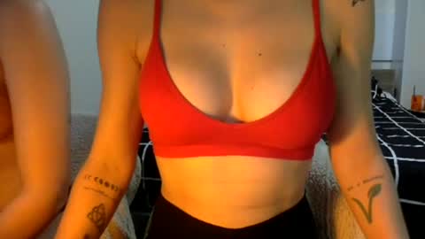 Snapshot of suzysummerrrrrrrrr chatting on 02/22/25, 11:13 The real sugar baby Suzy Summer online show from 02/22/25, 11:13