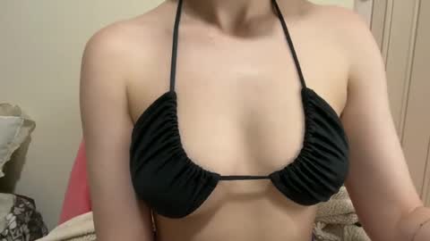 Snapshot of suzysummerrrrrrrrr chatting on 09/14/25, 10:47 The real sugar baby Suzy Summer online show from 09/14/25, 10:47