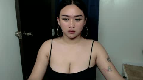 Snapshot of sw33tgirl_moaner chatting on 07/01/26, 01:18 Angelic Baby online show from 07/01/26, 01:18