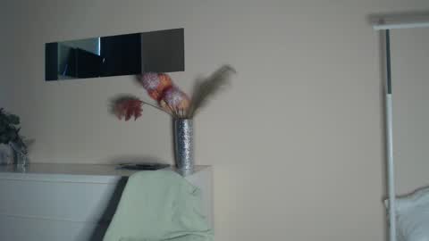 Snapshot of sweat_mia chatting on 09/19/25, 03:02 sweat_mia online show from 09/19/25, 03:02