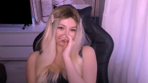 Kate online show from 11/28/25, 03:20