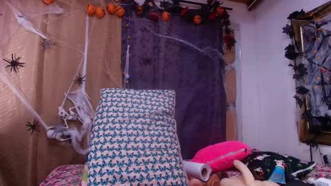 Debora  online show from 10/30/25, 11:55