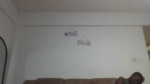 Snapshot of sweerie20 chatting on 12/16/25, 07:24 sweerie20 online show from 12/16/25, 07:24