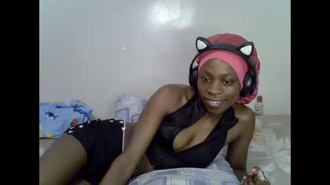 Sweetest doll online show from 05/31/26, 12:19