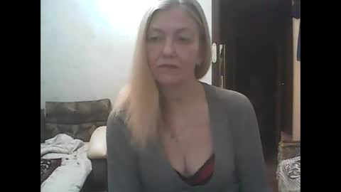 sweet4blonde67 online show from 12/22/24, 06:48