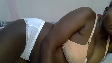 Snapshot of sweet_0012 chatting on 05/16/26, 02:41 Cecee online show from 05/16/26, 02:41