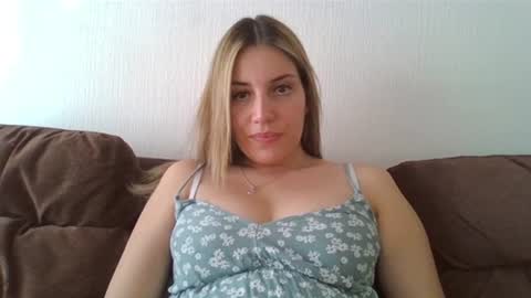 Snapshot of sweet__alana chatting on 02/05/25, 08:25 Sweet alana online show from 02/05/25, 08:25