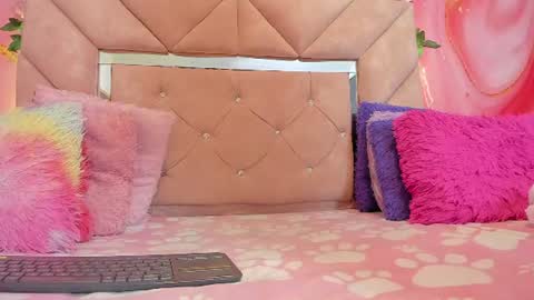 sweet__luna__ online show from 07/15/26, 10:53