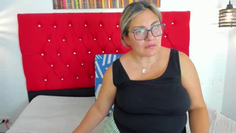 Carolina online show from 12/18/25, 04:02