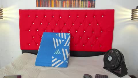 Carolina online show from 12/21/25, 04:36