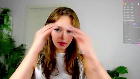 Snapshot of sweet__piece chatting on 10/04/25, 10:30 Alice online show from 10/04/25, 10:30