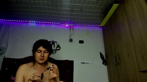 sweet__suck69bitch online show from 01/06/25, 11:31