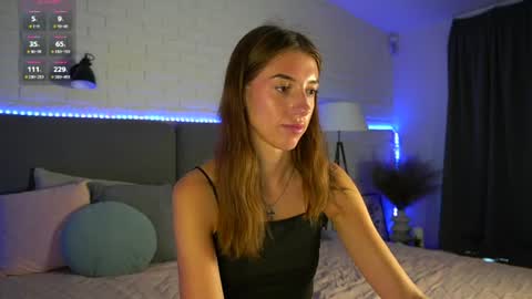 sweet__vikki online show from 07/14/26, 05:34