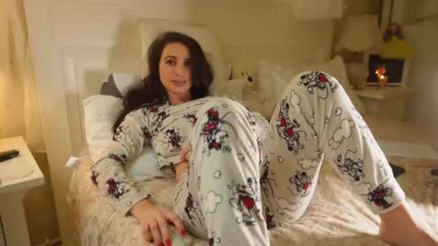 free  online show from 12/14/25, 01:38