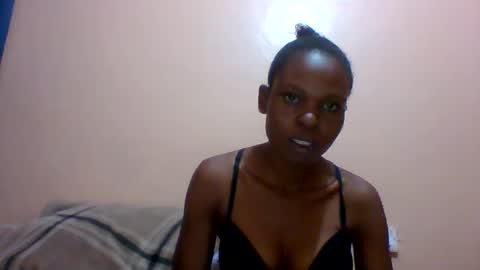 sweet_adora online show from 02/05/25, 11:34