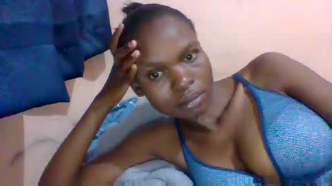 sweet_adora online show from 02/08/25, 06:22