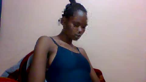 sweet_adora online show from 02/11/25, 12:48