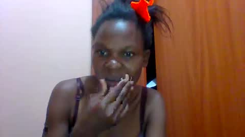 sweet_adora online show from 02/24/25, 12:09