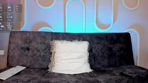 alessandre online show from 05/25/26, 07:42