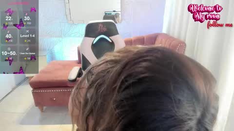 Snapshot of sweet_alice_m chatting on 02/10/25, 02:05 Alice online show from 02/10/25, 02:05