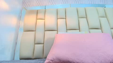 Amye  online show from 10/04/25, 07:12