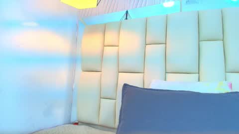 Amye  online show from 10/07/25, 07:11