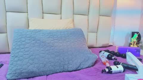 Amye  online show from 02/18/26, 07:10