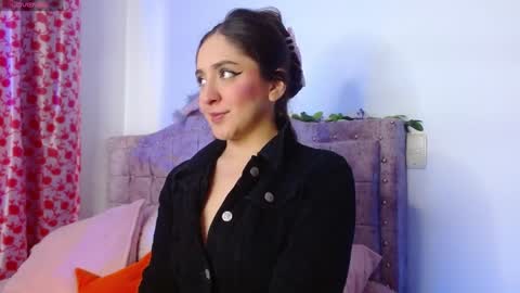 Sthefany Lauren Independent Model  online show from 12/13/24, 11:13