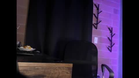 Snapshot of sweet_astra_goddess chatting on 10/03/25, 11:02 sweet_astra_goddess online show from 10/03/25, 11:02