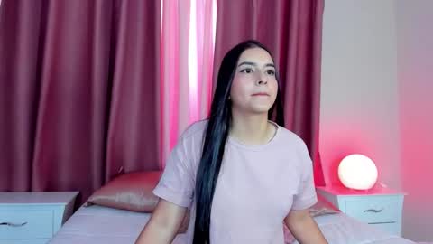 Aura  online show from 03/18/26, 07:28