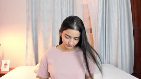 Aura  online show from 03/25/26, 08:59