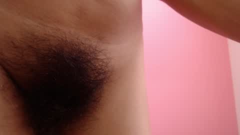 Snapshot of sweet_barbiiee chatting on 01/19/25, 05:28 Barbara online show from 01/19/25, 05:28