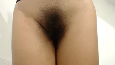 Snapshot of sweet_barbiiee chatting on 02/22/25, 05:44 Barbara online show from 02/22/25, 05:44