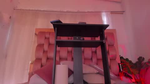 Chelsy  online show from 10/14/25, 06:09