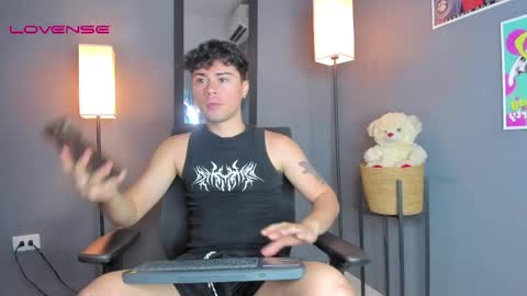 Theo ithan  leo online show from 03/29/26, 08:20