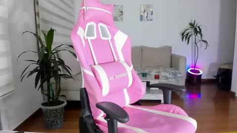 sweet_brunette88 online show from 12/07/24, 02:42