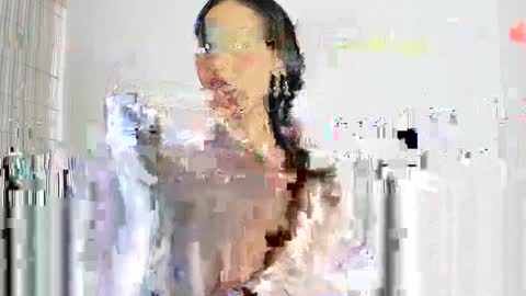 sweet_brunette88 online show from 04/24/26, 08:33