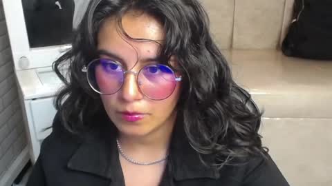 Hi Stream 1430 to 2100pm online show from 04/11/26, 08:02