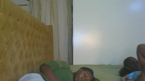 Snapshot of sweet_camila5 chatting on 10/27/25, 12:20 Camila online show from 10/27/25, 12:20