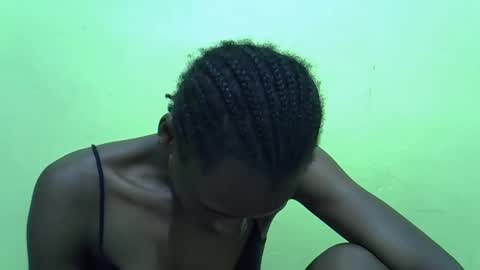 Snapshot of sweet_candie01 chatting on 12/16/25, 03:06 sweet_candie01 online show from 12/16/25, 03:06