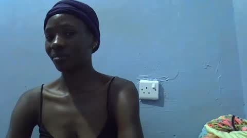 sweet_candie01 online show from 03/31/26, 05:52