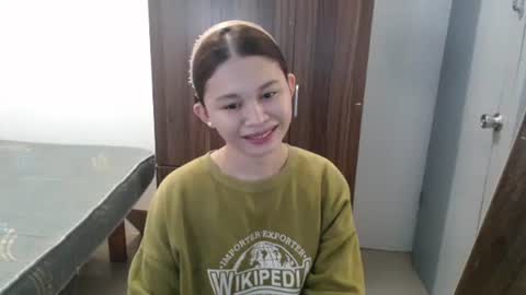 sweet_cassyxx online show from 03/25/26, 08:53