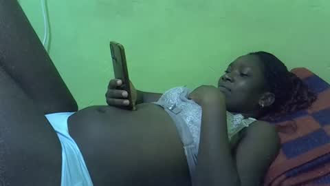 sweet_cherie1 online show from 04/14/26, 05:52